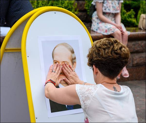 Александр Лукашенко - Сергей Ковалев - Михаил Орда - Как в Гродно подписи за Лукашенко собирали - naviny.by - Белоруссия - Русь