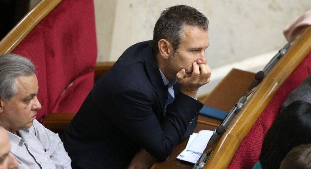 Святослав Вакарчук - Арсен Аваков - Вакарчук снова решил уйти из парламента - news-front.info - Украина