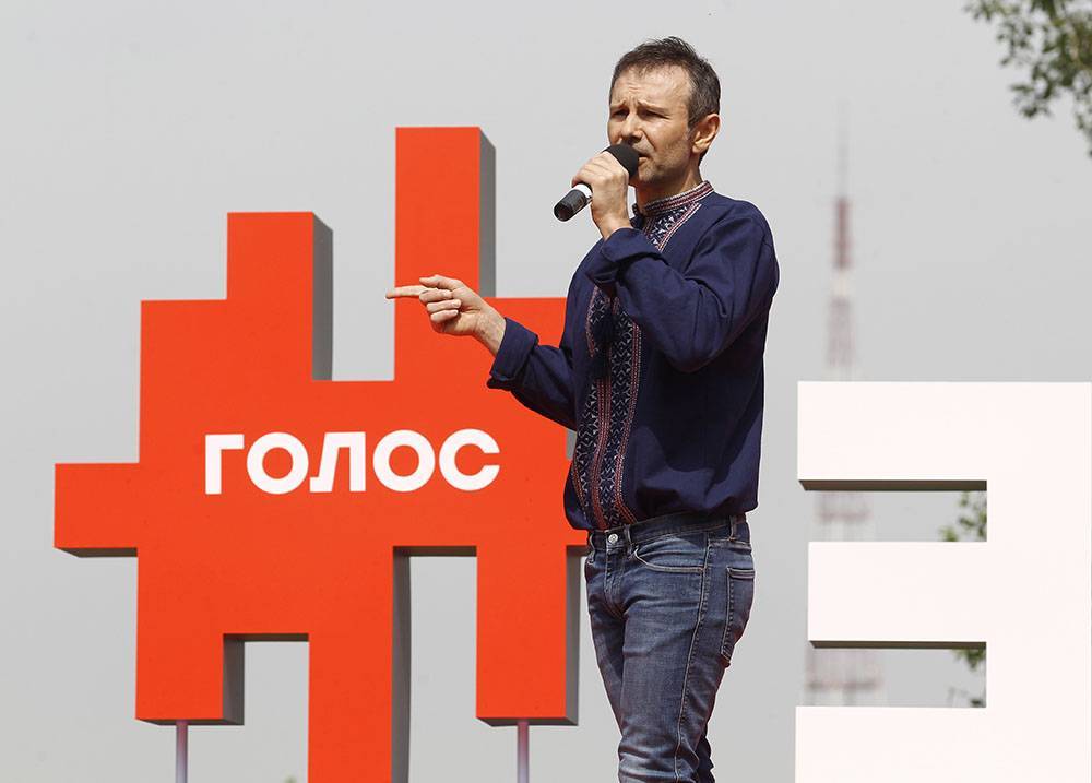Арсен Аваков - Кира Рудык - Лидер группы «Океан Эльзи» снова сдал мандат депутата Рады - rtvi.com