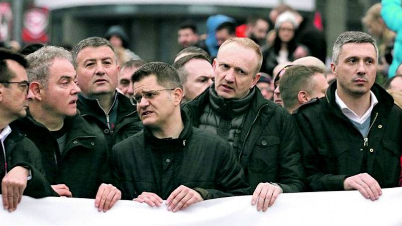 Полное фиаско: сербская оппозиция провалила попытку объединения - newdaynews.ru - Сербия