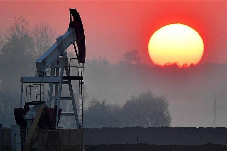 Александр Новак - Стоимость нефти Brent упала ниже 40 долларов за баррель - vm.ru - Россия