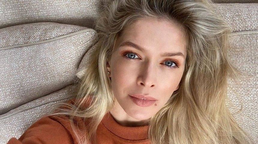Вера Брежнева - «Вечериночка нового времени»: Вера Брежнева и Monatik представили совместный клип - 5-tv.ru