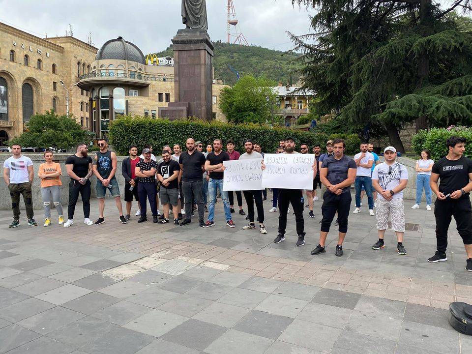 В Тбилиси провели акцию с требованием открыть спортзалы - newsgeorgia.ge - Грузия - Тбилиси