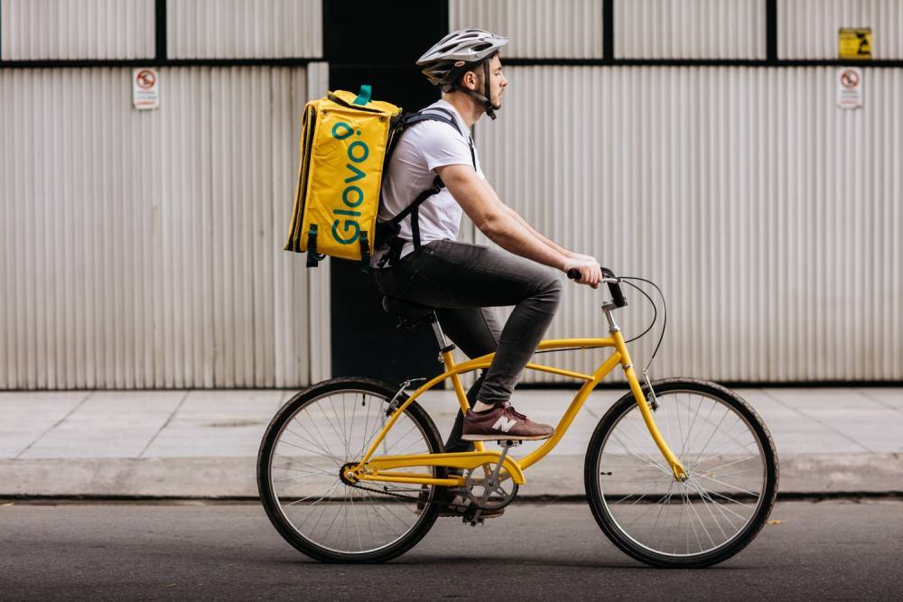 Glovo добавил функцию онлайн-чаевых для курьеров — можно оставить сумму от 0 до 30 грн и отозвать их в течение часа после доставки - itc.ua - Украина
