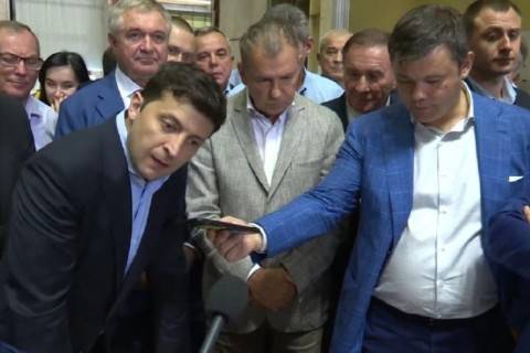 Владимир Зеленский - Андрей Богдан - Андрей Богдан шокирующе ответил Владимиру Зеленскому на его критику - mignews.com.ua - Украина