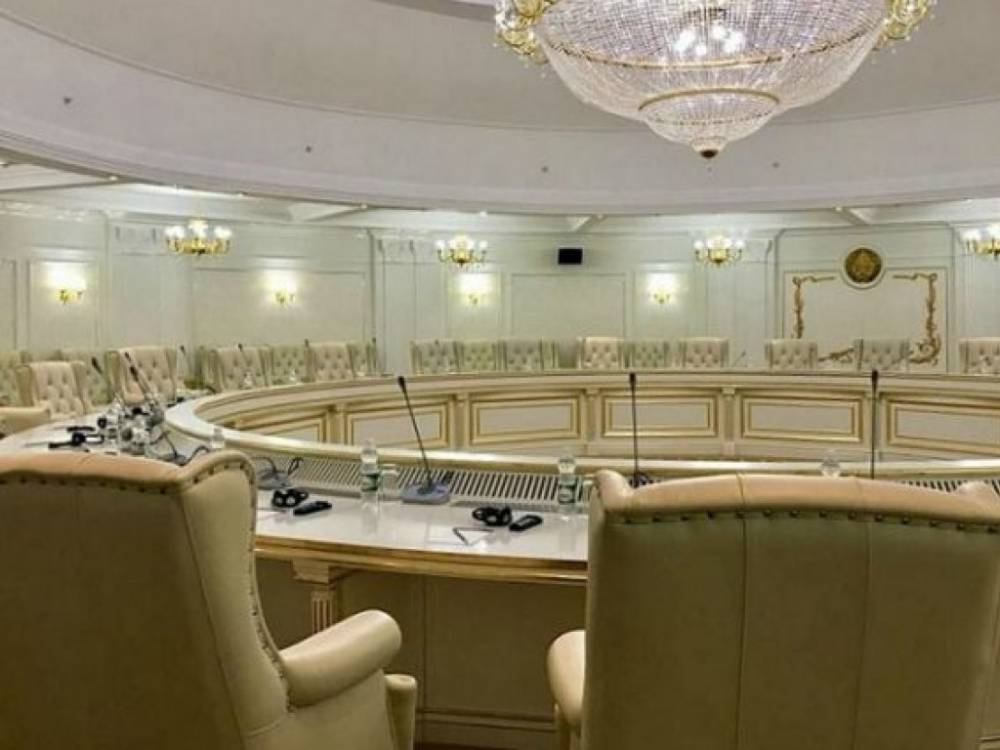 Новые лица «минского формата»: Команда Зеленского симулирует переговоры? - golos.ua - Украина - Луганская обл. - Донецк - Минск - Луганск - Донецкая обл.