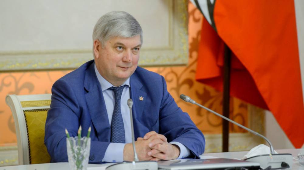 Александр Гусев - Губернатор объяснил продление режима самоизоляции в Воронежской области - vestivrn.ru - Воронежская обл.