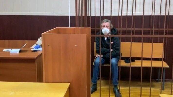 Михаил Ефремов - Сергей Малинкович - «Коммунисты России» допустили расстрел Ефремова в СССР - polit.info - Москва - Россия