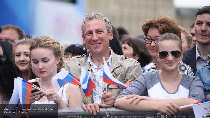 Владимир Путин - Владимир Жириновский - Геннадий Зюганов - Михаил Мишустин - ВЦИОМ обнародовал данные опроса об уровне одобрения россиянами деятельности правительства - polit.info - Россия