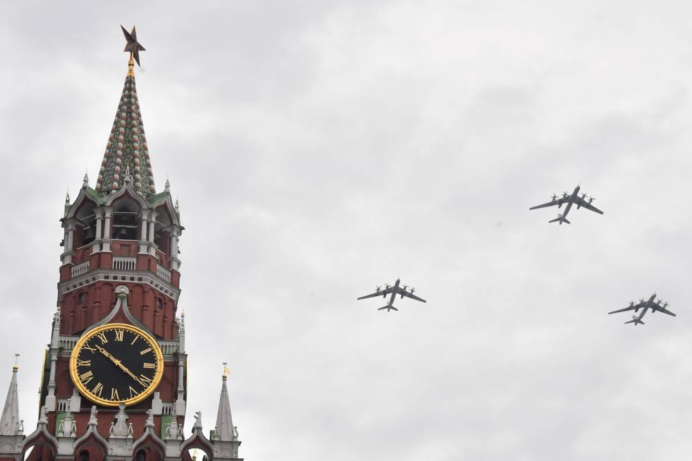 Сергей Собянин - Собянин призвал москвичей не ходить на парад Победы 24 июня - theins.ru - Москва - Россия