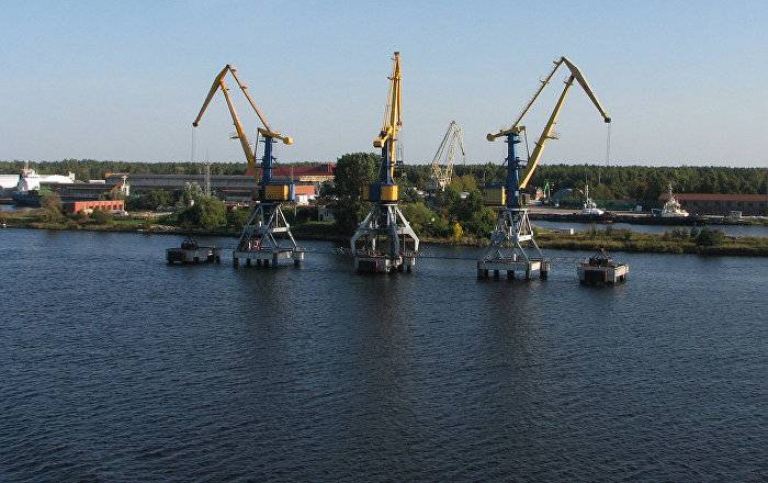 Уголь всех подвел: грузооборот латвийских портов продолжает падать - lv.sputniknews.ru - Рига - Латвия - Транзит