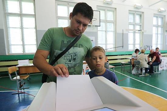 Владимир Жириновский - Борис Ельцин - Первые президентские выборы в России состоялись 29 лет назад - pnp.ru - Россия - Украина