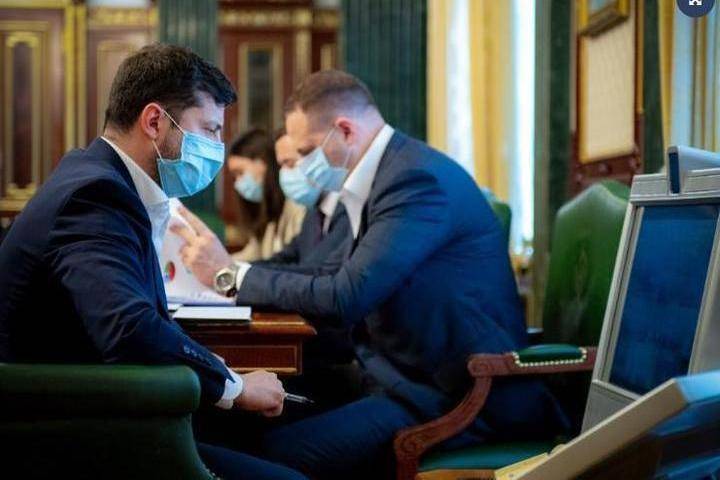 Дональд Трамп - Владимир Зеленский - Петр Порошенко - Джо Байден - Зеленский: в деле пленок Байдена меня интересует, как можно записать президента - mk.ru - США - Украина - Вашингтон - Англия