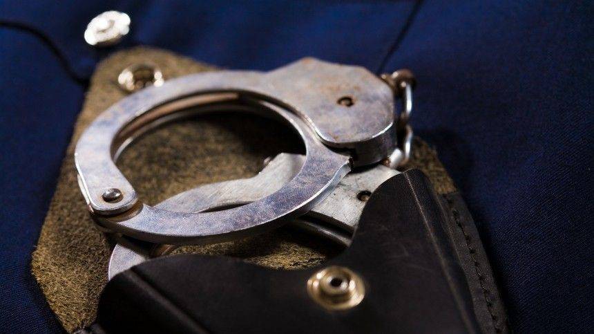 Молчаливое согласие: педофилы в Петербурге растлевали детей на глазах соседей - 5-tv.ru - Санкт-Петербург