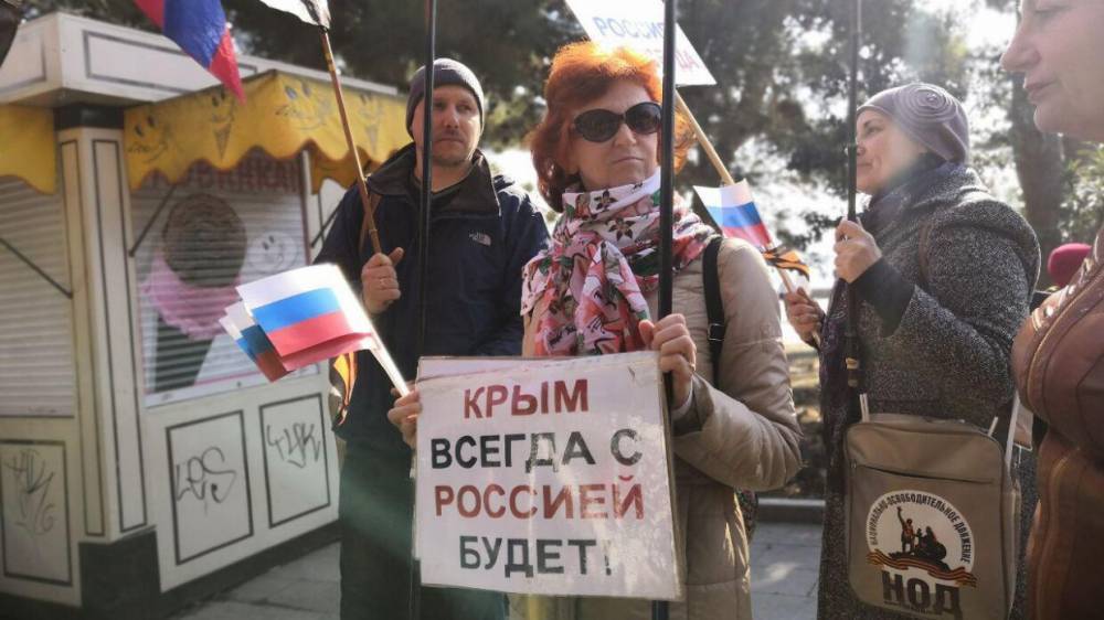 Антон Кориневич - Алексей Резников - Власти Украины заявили, что засекретят часть стратегии по «возвращению» Крыма - riafan.ru - Украина - Киев - Крым