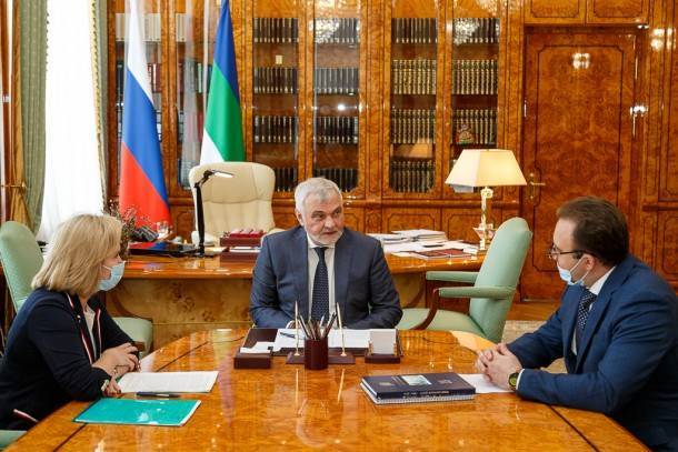 Владимир Путин - Владимир Уйба - Владимир Уйба встретился с врио директора Коми научного центра Алексеем Самариным - bnkomi.ru - Россия - респ. Коми