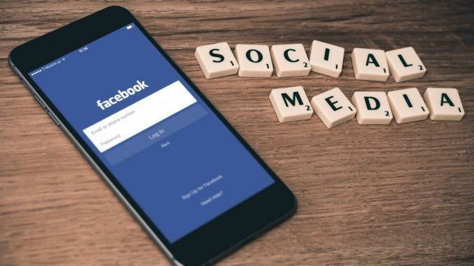 Дональд Трамп - Марк Цукерберг - Сотрудники Facebook устроили забастовку из-за Трампа - piter.tv - США - Миннеаполис - Twitter
