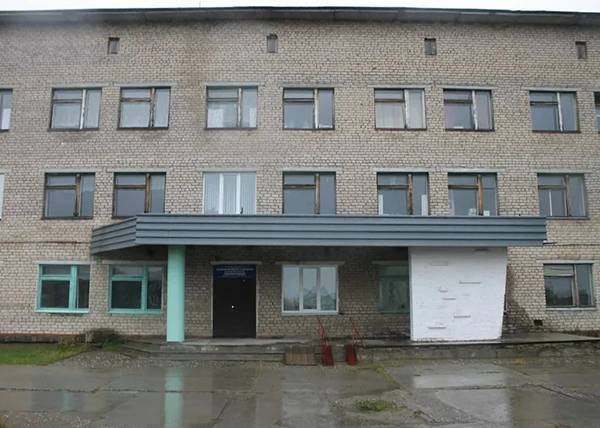 Свердловский минздрав не собирается закрывать больницу, здание которой признано аварийным - nakanune.ru - Свердловская обл.
