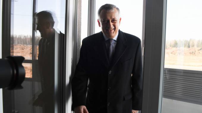 Александр Дрозденко - Житель Ленобласти поблагодарил власти за своевременные выплаты - piter.tv - Россия - Ленинградская обл.
