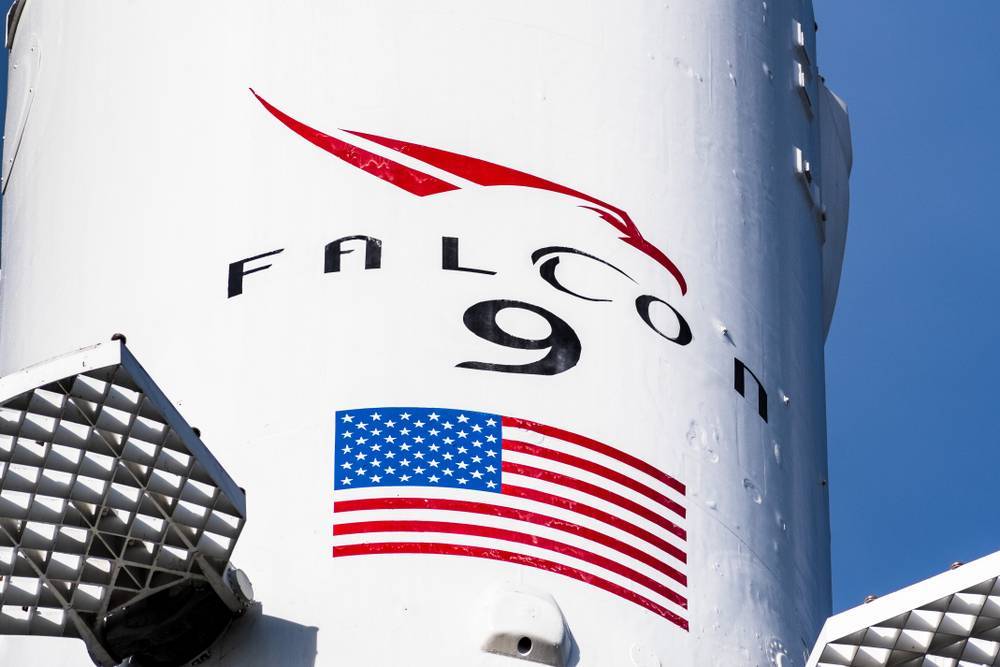 Илон Маск - Просто космос: SpaceX отправила пилотируемый корабль к МКС - rb.ru