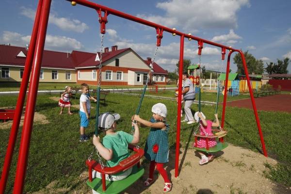 Более 507 тысяч свердловских детей уже получили свыше 5,7 миллиарда рублей в качестве государственной поддержки - nakanune.ru - Россия - Свердловская обл.
