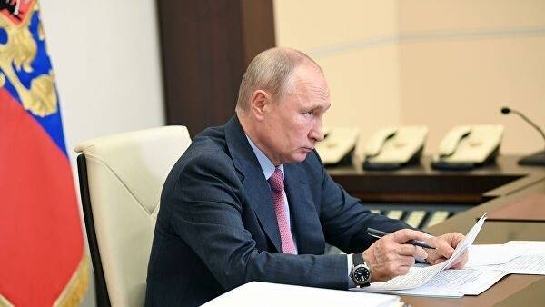 Владимир Путин - Дмитрий Песков - Песков рассказал об усердно трудящемся Путине - glob-news.ru - Москва - Россия