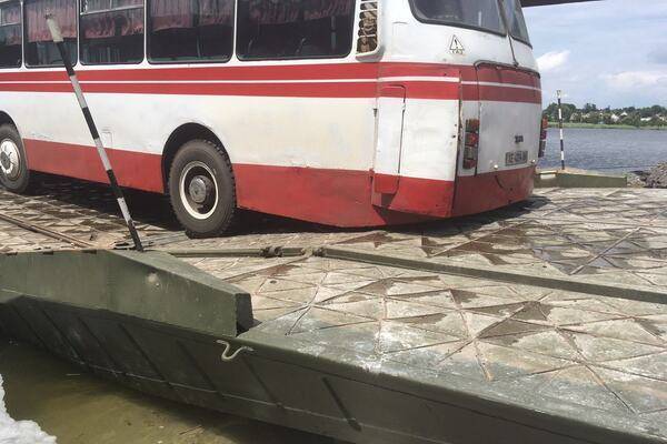 На Днепропетровщине «сломалась» армейская переправа на месте рухнувшего моста (видео) - 24news.com.ua - Украина - Никополь - район Никопольский