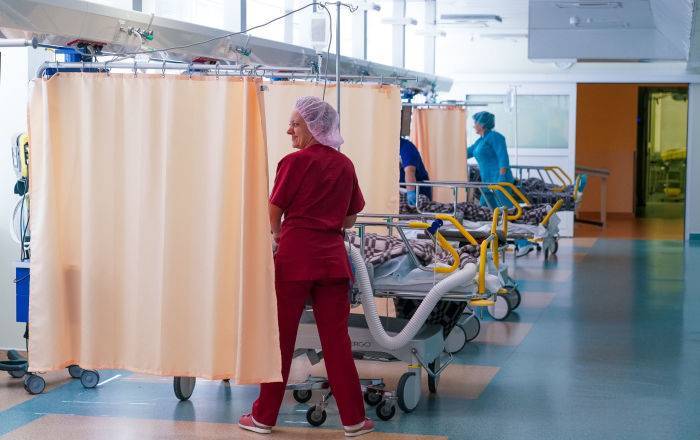 Доплатите 10 евро за костюм врача: медицина в Латвии подорожала - lv.sputniknews.ru - Рига - Латвия