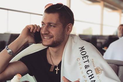 Ольга Бузова - Давид Манукян - Жених Бузовой похвастался покупками на миллион рублей в день открытия магазинов - lenta.ru - Москва - Россия
