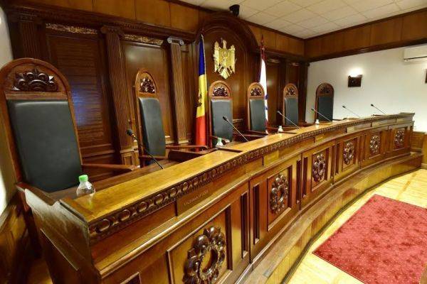 Александр Стояногло - В Молдавии коронавирус косит судей - eadaily.com - Молдавия