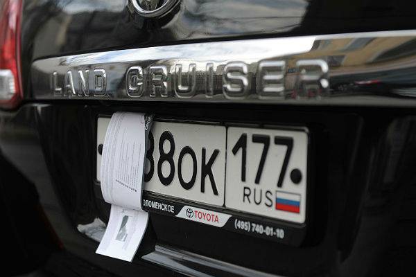 В России появятся новые номера для машин - trud.ru - Москва - Россия - Санкт-Петербург - Московская обл. - Рязанская обл. - Владимирская обл. - Астраханская обл. - Свердловская обл.