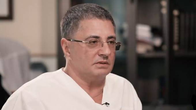 Александр Мясников - Доктор Мясников рассказал об опасности дезинфекции подъездов - piter.tv - Россия