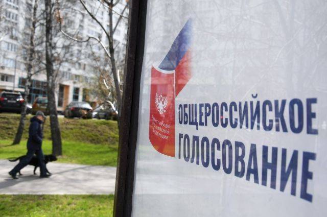 Владимир Путин - На голосовании по поправкам к Конституции обеспечат бесконтактность - aif.ru - Россия