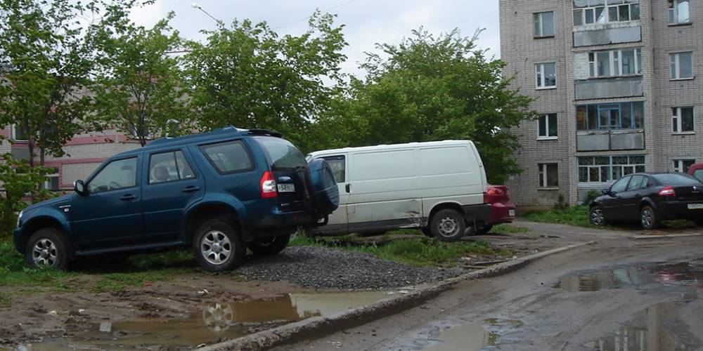 Для водителей придумали новые штрафы за мойку и парковку на газонах - autonews.ru - Москва - Россия