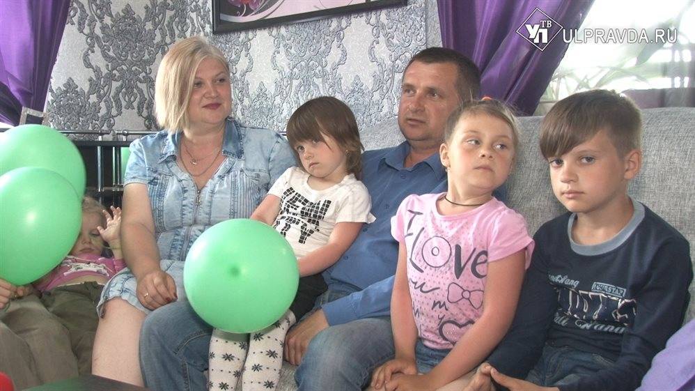 Ренат Алиулов - Сергей Морозов - Капитал «Семья» продлили до 2026 года. На что тратят средства ульяновцы - ulpravda.ru - Ульяновская