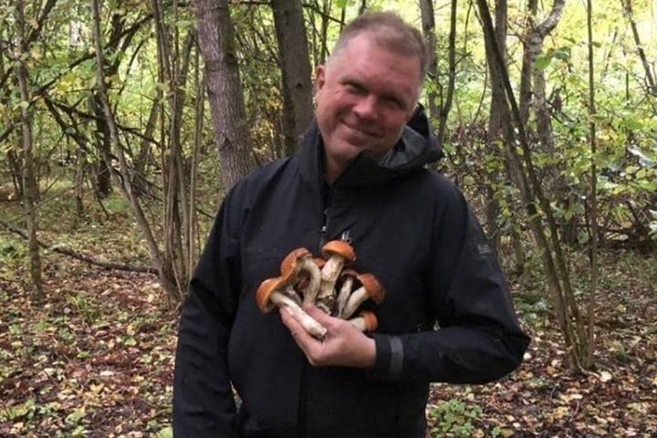 Андрей Колесников - Отравившийся грибами журналист Колесников два дня пробыл в COVID-отделении - mk.ru