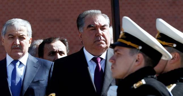 Владимир Путин - Эмомали Рахмон - Рахмон 24 июня примет участие в параде Победы в Москве - dialog.tj - Москва - Россия - Таджикистан