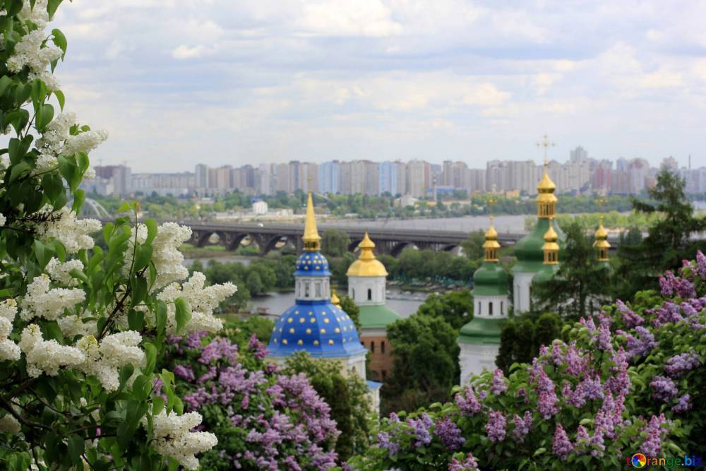 Борис Срезневский - Весна в Киеве закончилась, а лето еще не наступило, – метеорологи - focus.ua - Киев