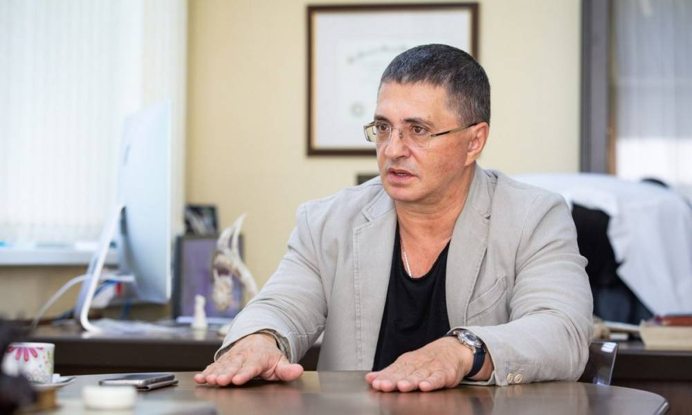Доктор Мясников рассказал, что дезинфицировать подъезды вредно - gubdaily.ru
