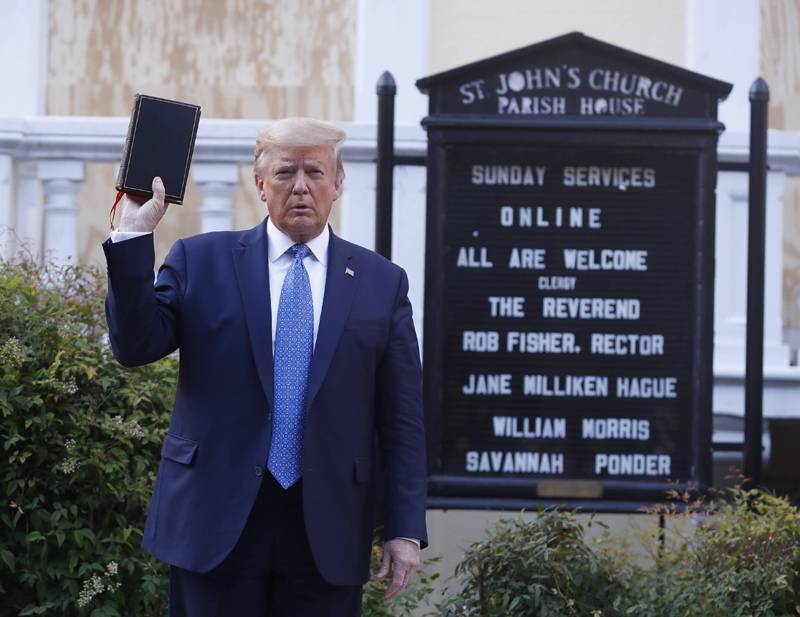 Дональд Трамп - Джордж Флойд - Трампу припомнили его твит после угроз в адрес протестующих в США - tvc.ru - США - Иран