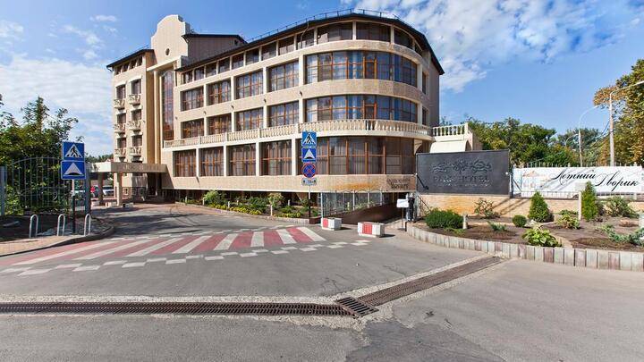 Роспотребнадзор рекомендовал отелям организовать «входной фильтр» и ежедневный контроль температуры у персонала и гостей - ru-bezh.ru