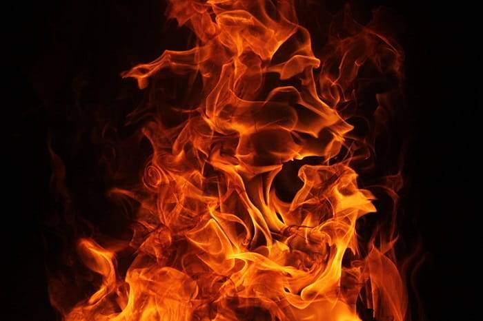 Мигрант облил бензином и поджег уборщицу в Москве - 7info.ru - Москва