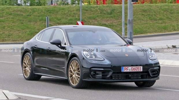 Porsche Panamera - Обновленную Porsche Panamera застали без камуфляжа - 24news.com.ua - Украина