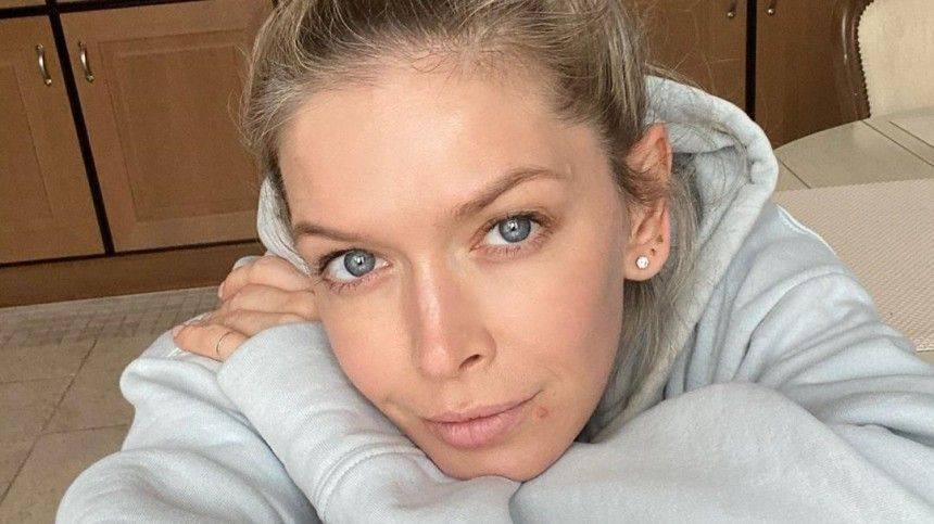 Вера Брежнева - «Все-таки догнала печалька»: Брежнева рассказала о депрессии из-за пандемии COVID-19 - 5-tv.ru