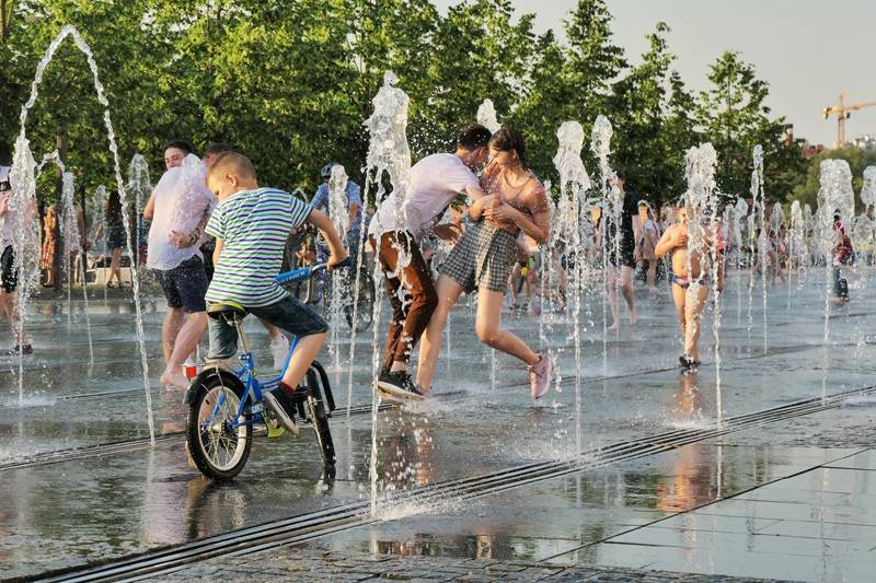 Роман Вильфанд - Москвичей успокоили: настоящее лето на подходе - tvc.ru - Москва