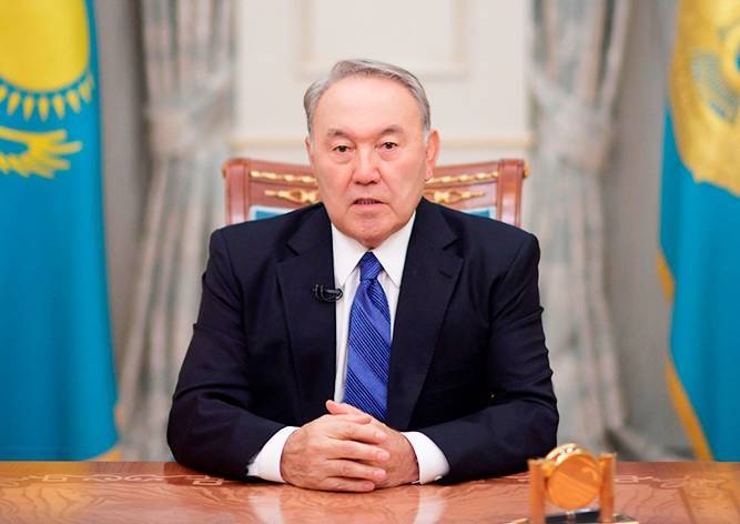 Нурсултан Назарбаев - Президент Казахстана Нурсултан Назарбаев ушел в отставку - vinegret.cz - Казахстан