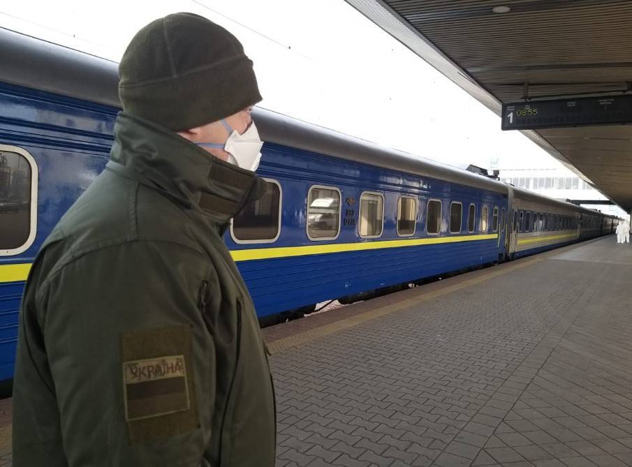 Иван Юрик - Укрзализныця в первый день после карантина перевезла поездами почти 6 тысяч пассажиров - focus.ua