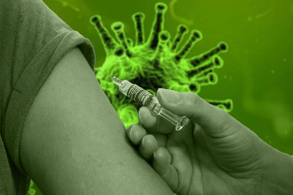 Паранойя оказалась худшим побочным эффектом вакцины от COVID-19 рассказал испытавший её на себе - pravda-tv.ru