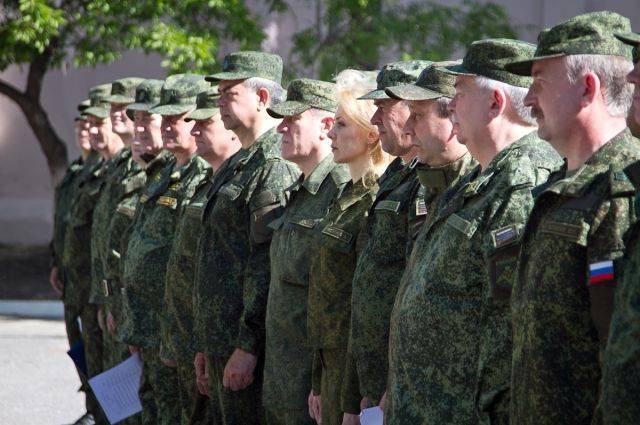 Минобороны перенесло учебные сборы со студентами из-за коронавируса - aif.ru - Россия - Минобороны