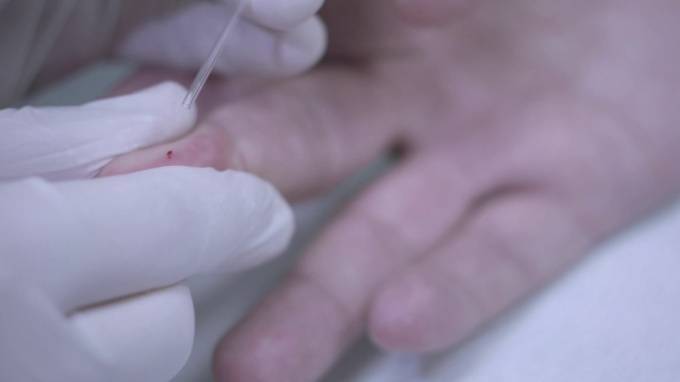 Ханс Клюге - ВОЗ призвала обеспечить равный доступ к вакцине от COVID с ее появлением - piter.tv